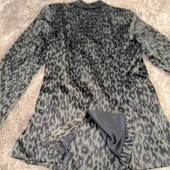 Skies Are Blue Leopard Blazer - Picture 2 of 6